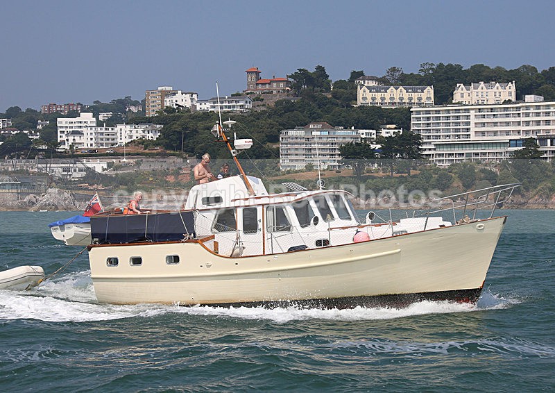 130721 TEARDROP WT7A0730 - Flybridge Cruisers