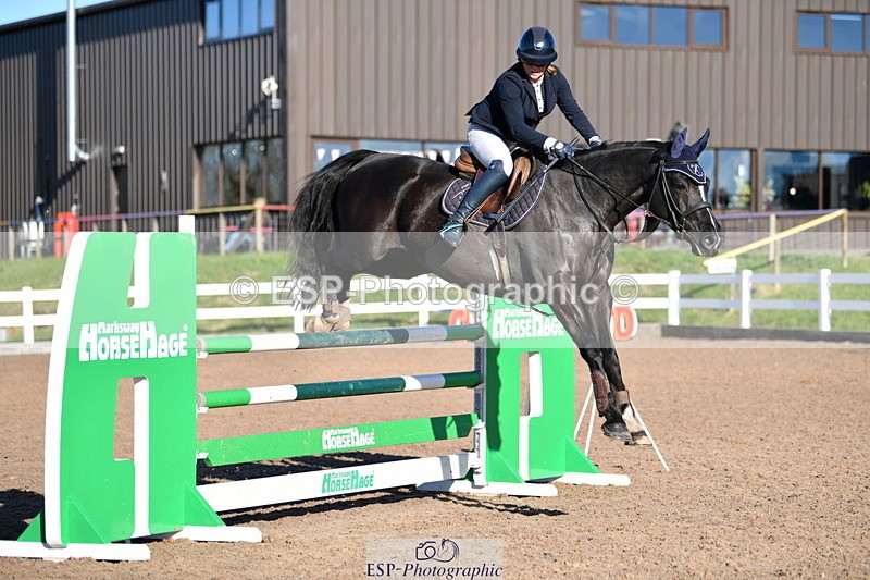 231110A-133555-00618 - Cls 5 Newcomers & 1.10m Open