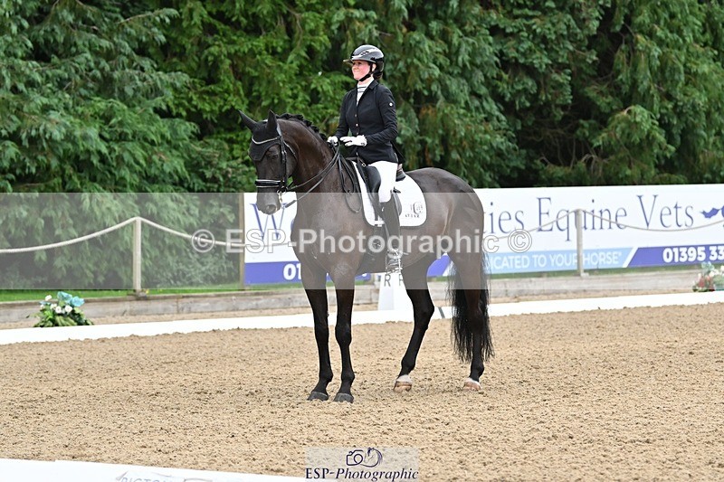 240810-104236-02511 - 209-Jess.Ralton-Newton.Freezeframe