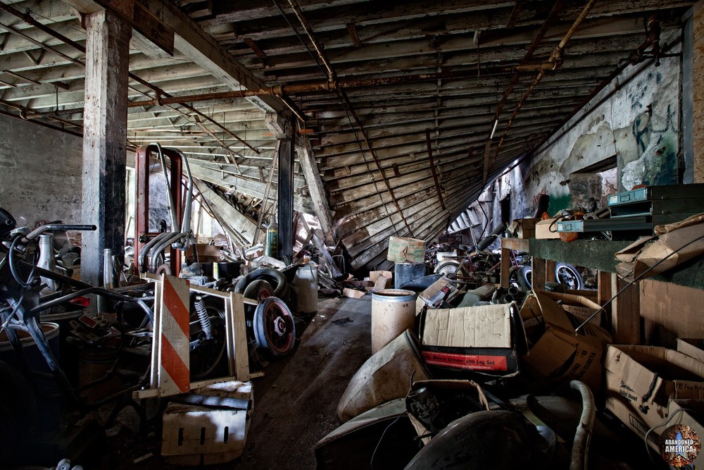 Kohl's Motorcycle Salvage, Lockport NY - Matthew Christopher Murray's Abandoned America
