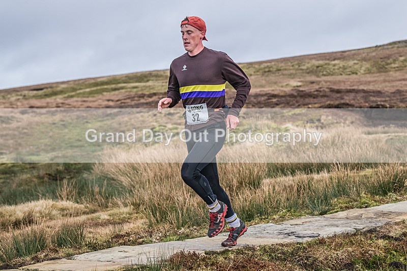 Nine Standards-339 - Nine Standards Fell Race Thursday 1st January 2026