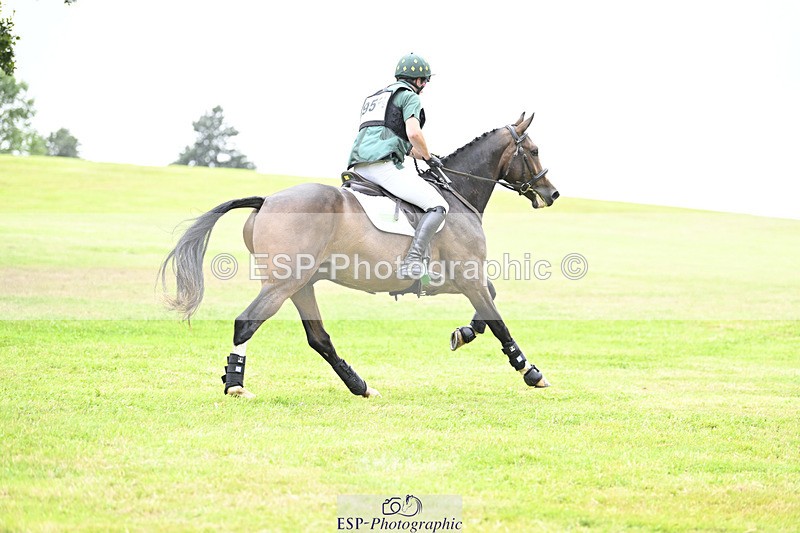 240825X-174309-38240 - 80cm XC 17.30 to End