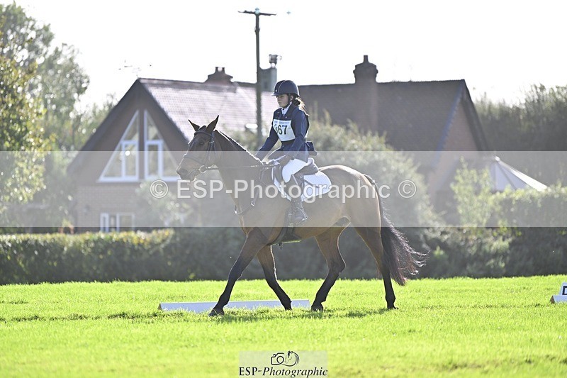 241025-112840-06862 - 367-Olivia.Wood-IGNA