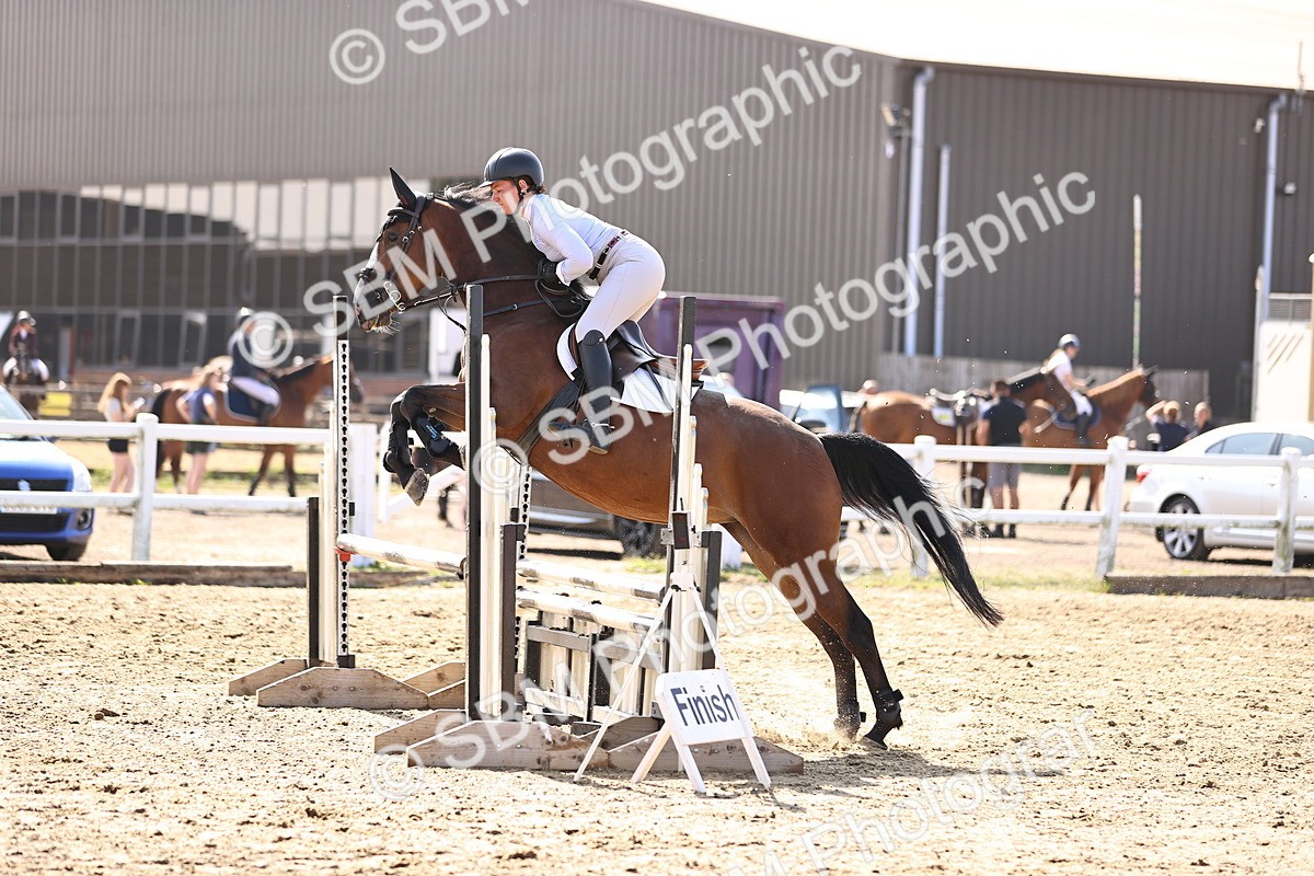 SBM_005690 - Class 9 - Senior British Novice - 90cm