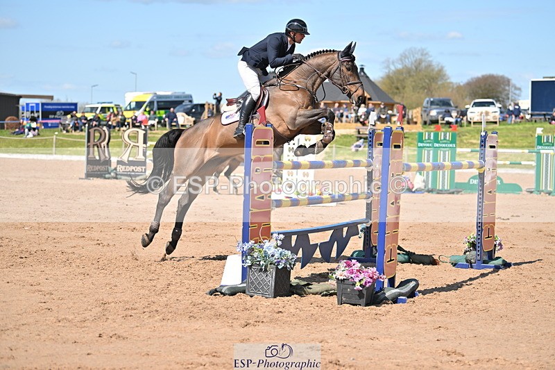 240420A-142801-11754 - Cls 7, 2 Star Medium Tour 1.35m