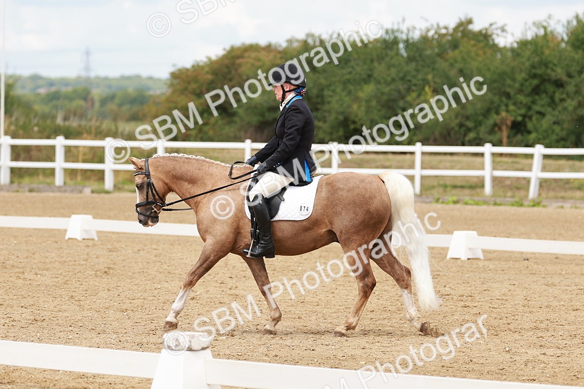 SBM_001562 - Class 4 - Novice 5
