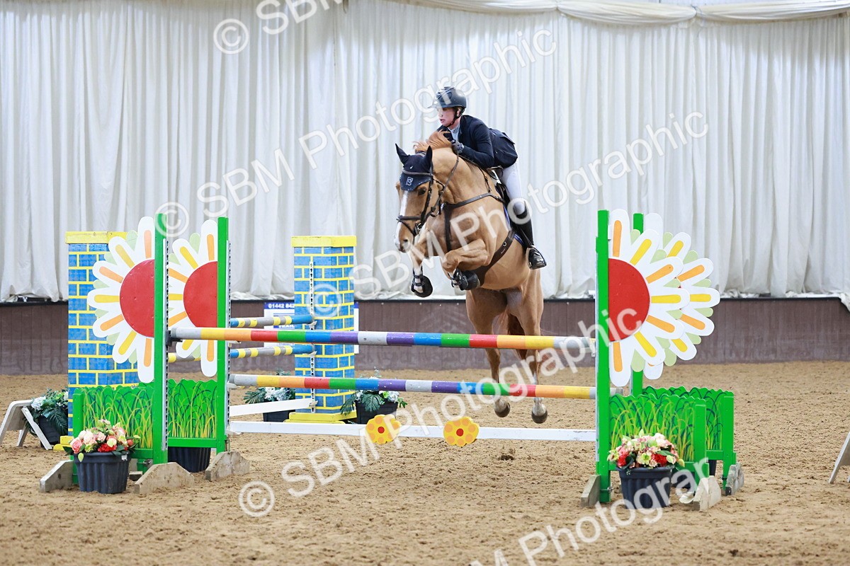 SBM_003773 - Class 11 - Senior Newcomers/ 1.10m Open