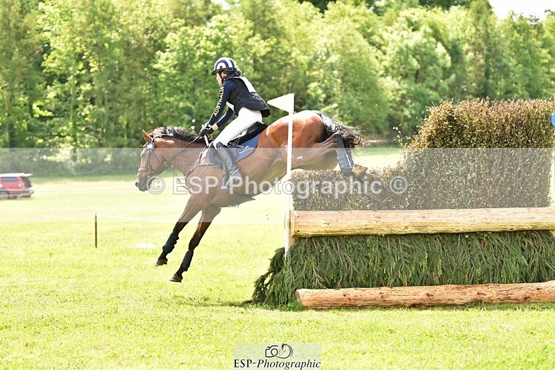 240526-114034-20977 - 425-HUMBLE_GLORY-Sophia_Hill