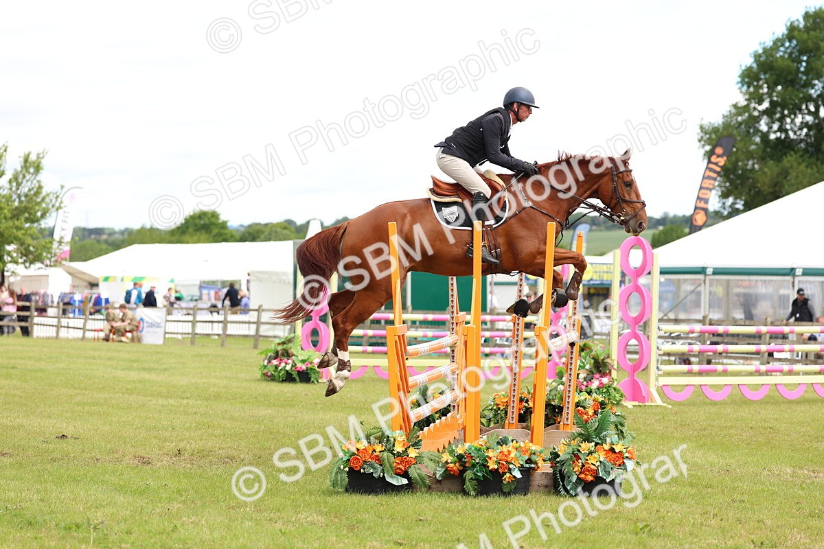 SBM_13742 - Class 206 - Senior Newcomers - 1.10m Open