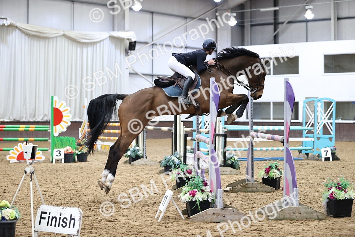 SBM_001727 - Class 4 - Senior Newcomers - 1.10m Open