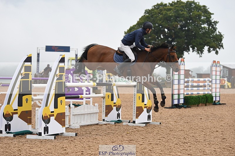 230916A-103424-03841 - Cls 14 Snr Foxhunter