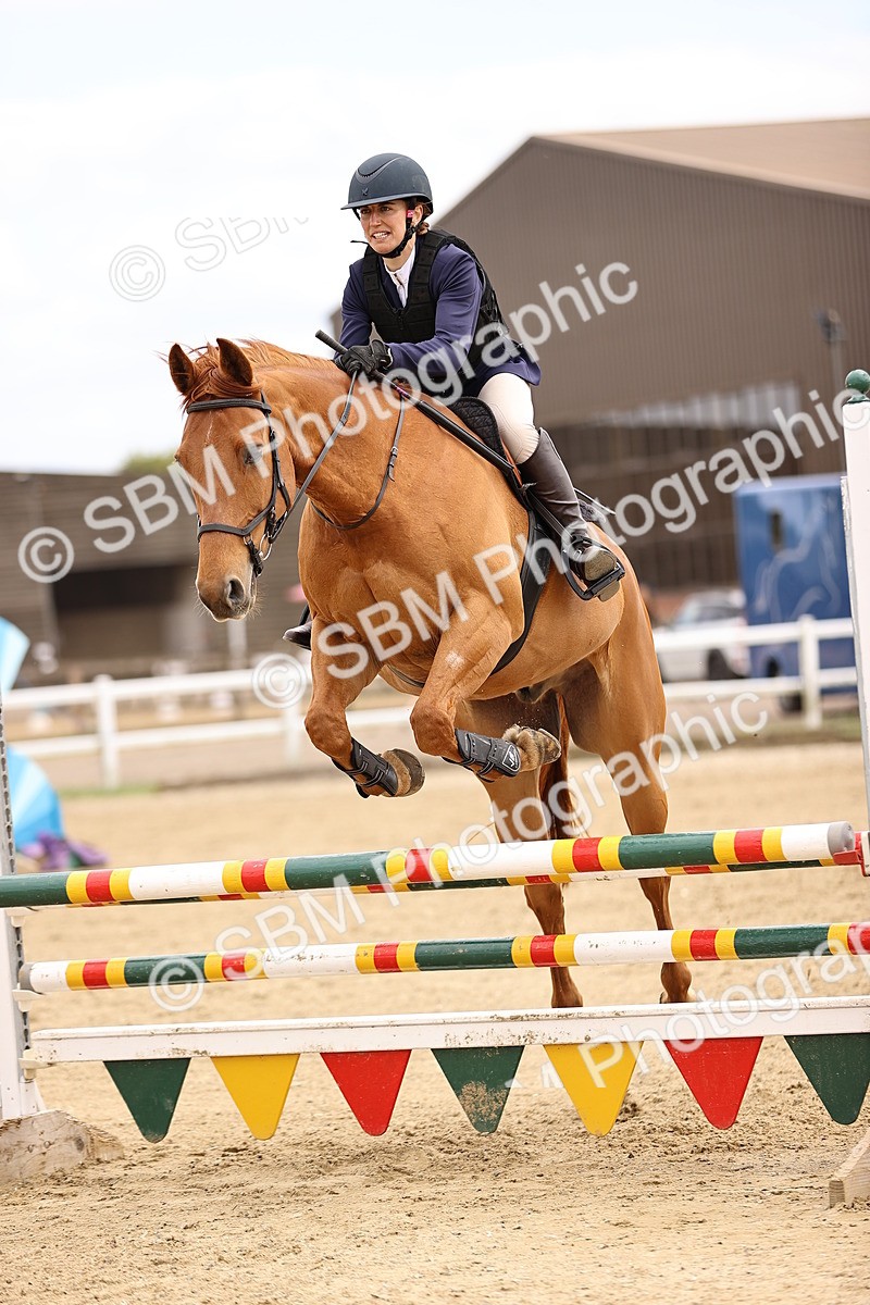 SBM_000424 - Class 4 - 1m showjumping