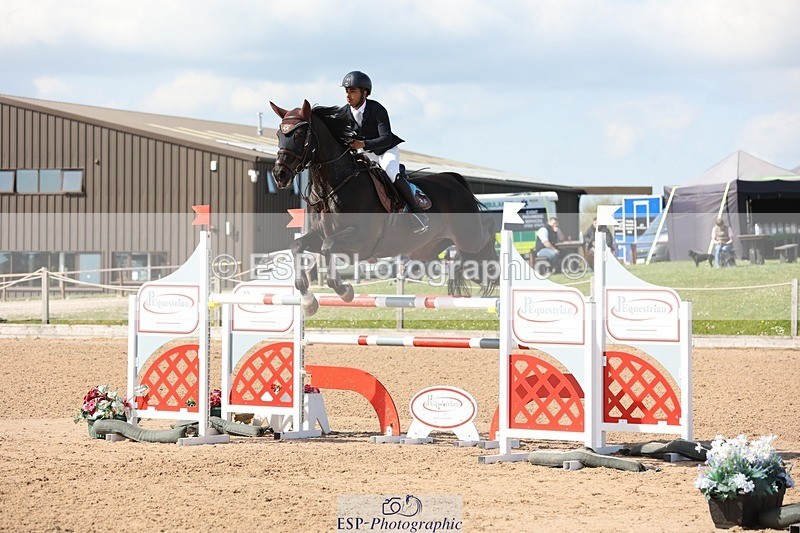 250427-155714-18246 - Cls 24 - 1 Star Gold Tour