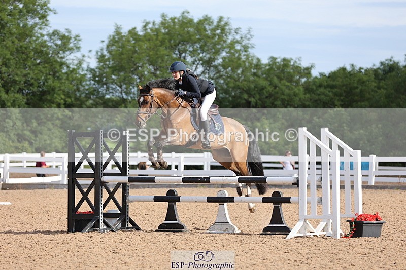 240629A-084408-02685 - Cls 16 British Novice and 80cm Open