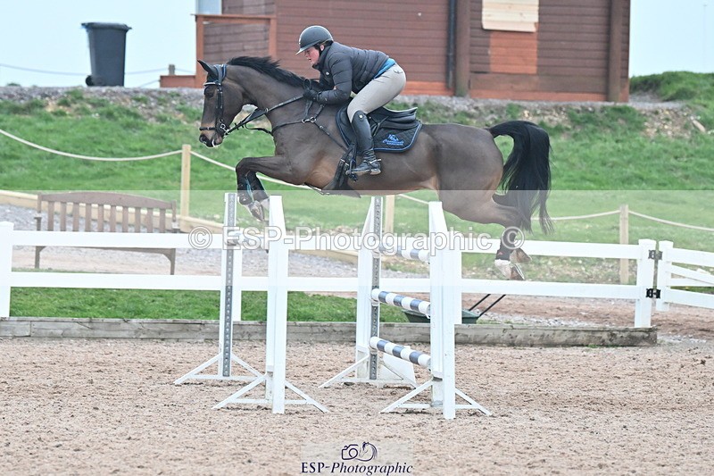 240113A-153109-02529 - Cls 15 National 1.30m and 1.40m