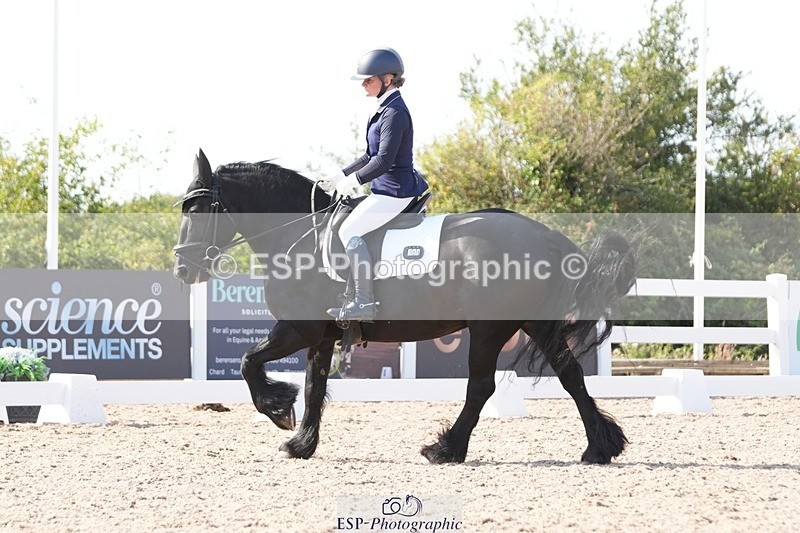 250817-163416-11734 - 188-Marina.GreenawayHynholme.Gladiator