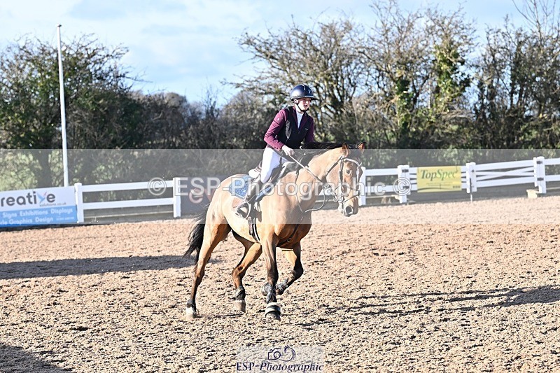 260107-131339-00363 - Cls 5+6 Foxhunter and 1.30m
