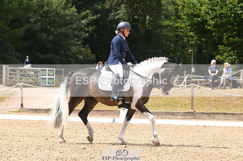 250720A-123603-10377 - 164-Dominique.Kinnaird-Perry-Pallas.Vanquish