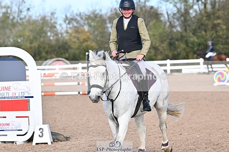 261028-105407-00130 - British Novice and 90cm