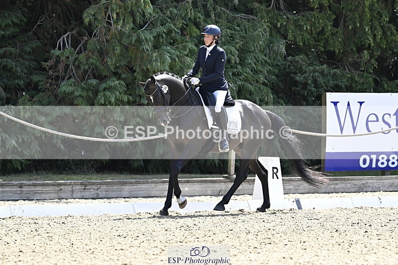 250810A-121221-05669 - 144-Dominique.MillsSermaggio