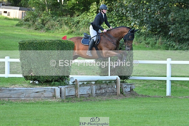 230909-180326-07918 - Cls 14 Snr 1m Derby