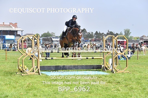 BPP_6962 - CLASS 3 RHS Fox Champ Qual (1.20m)