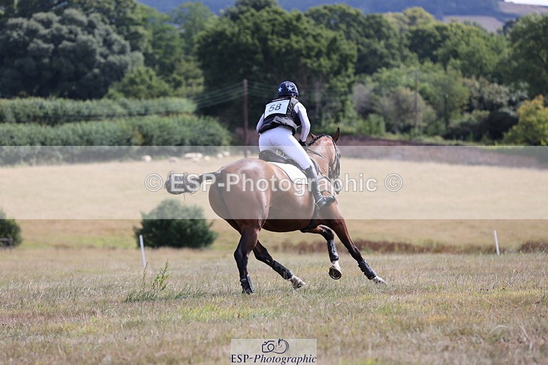 250802A-103738-00939 - B-058-Fern.Hordern-SHES.ALL.THAT