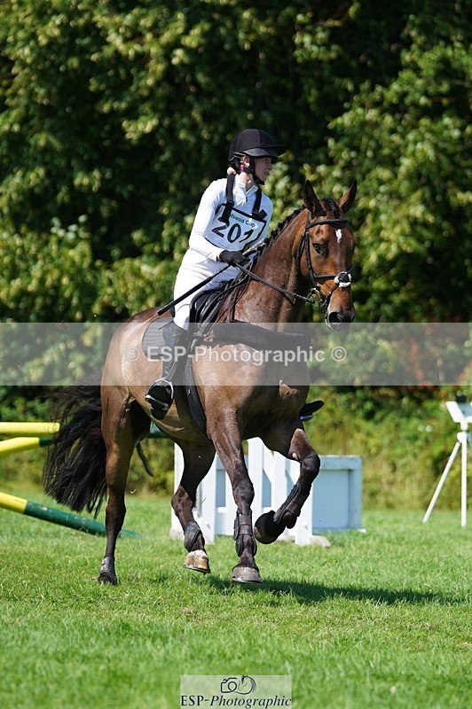 240811A-134404-04040 - 201