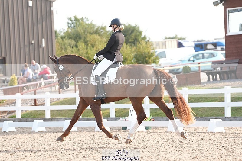 250817-090418-07083 - 121-Daisy.HedgesFelicia.v