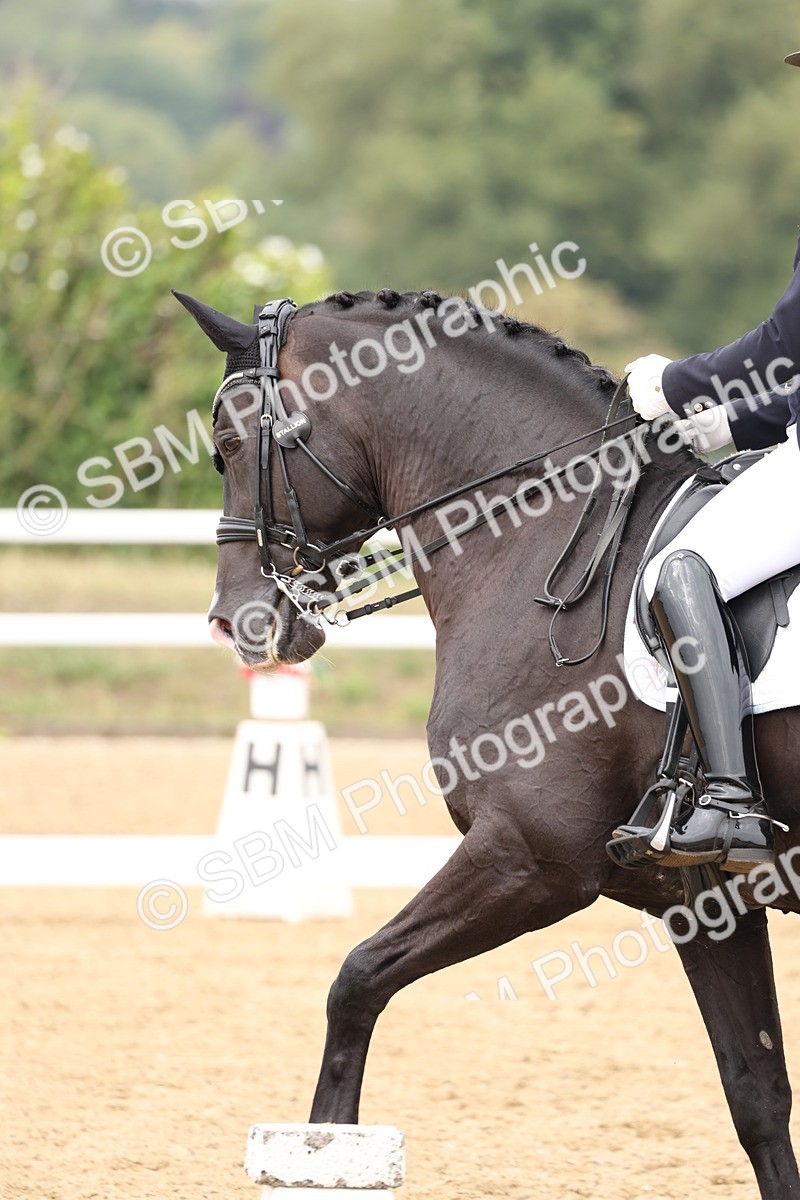 SBM_007640 - Class 9 - FEI INT I - 14.57-15.45