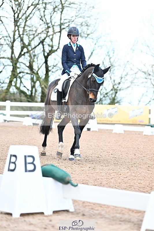 240218A-105552-05743 - 232-Alys.Matravers-VORVASHILL.VERTIGO