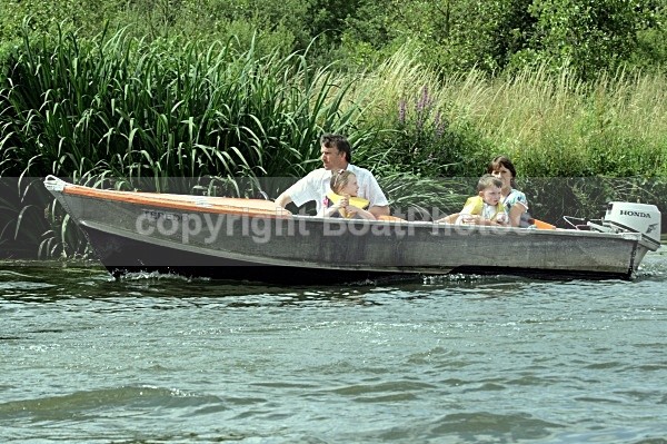 090704 TEREDO IMG_0909 - HENLEY REGATTA  SATURDAY 4th JULY 2009