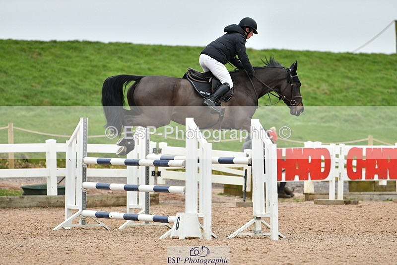 240112A-122204-00697 - Cls 5 Newcomers and 1.10m Open