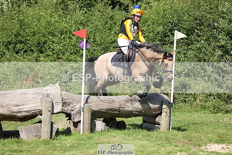 240811A-112103-01647 - 054-