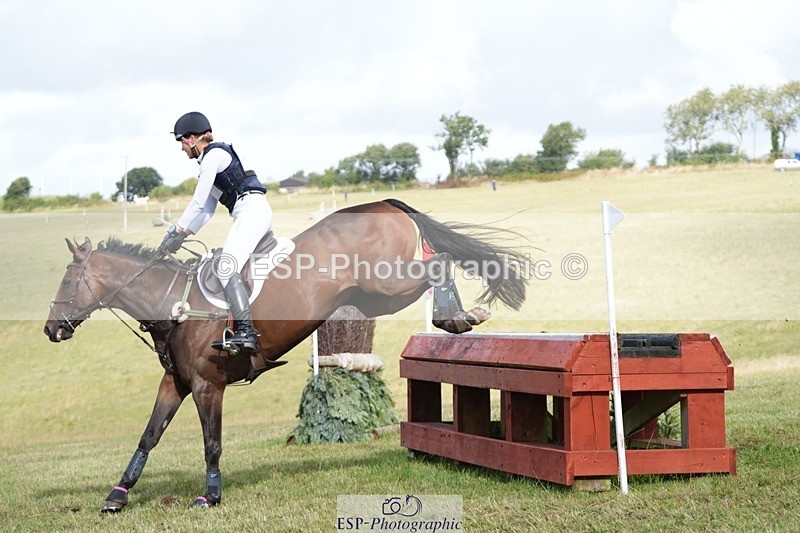 250831-103030-05587 - L-557-Rebecca.Howard