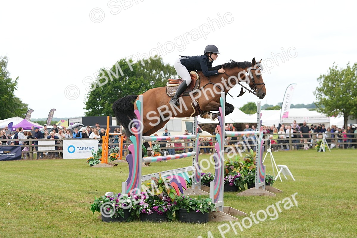 SBM_06464 - Class 202 - National 1.40m Open