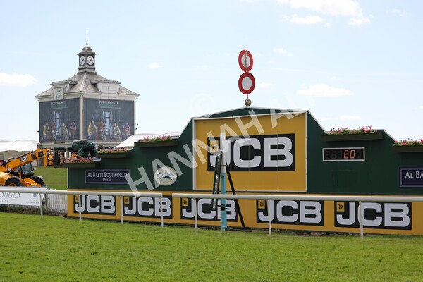 yr12062021r2-11 - Race 2 2.35pm The JCB Stakes