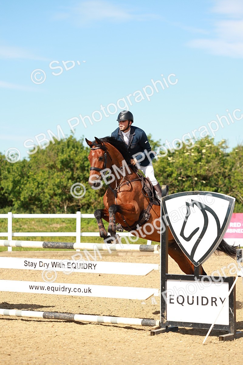 SBM_002910 - Class 4 - Senior Newcomers - 1.10m