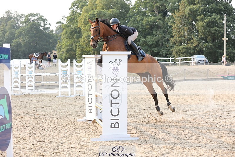 250816A-175111-03173 - Cls 11 Snr Foxhunter