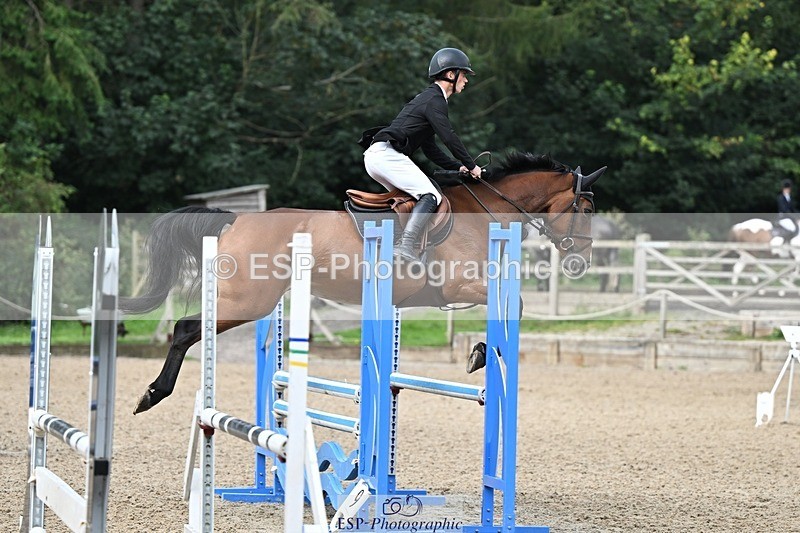 240818-092223-03376 - Cls 8A Snr British Novice