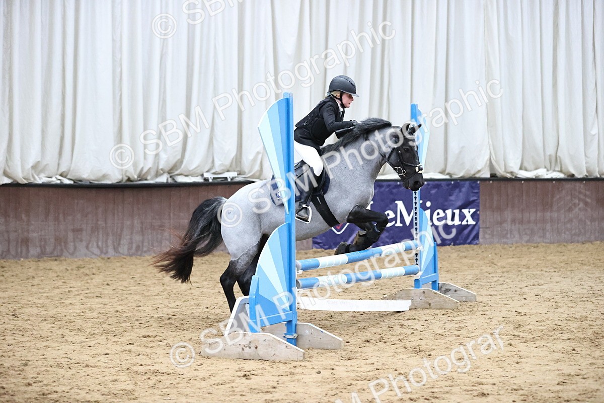 SBM_001326 - Class 5 - Henlow Veterinary Hospital 70cm