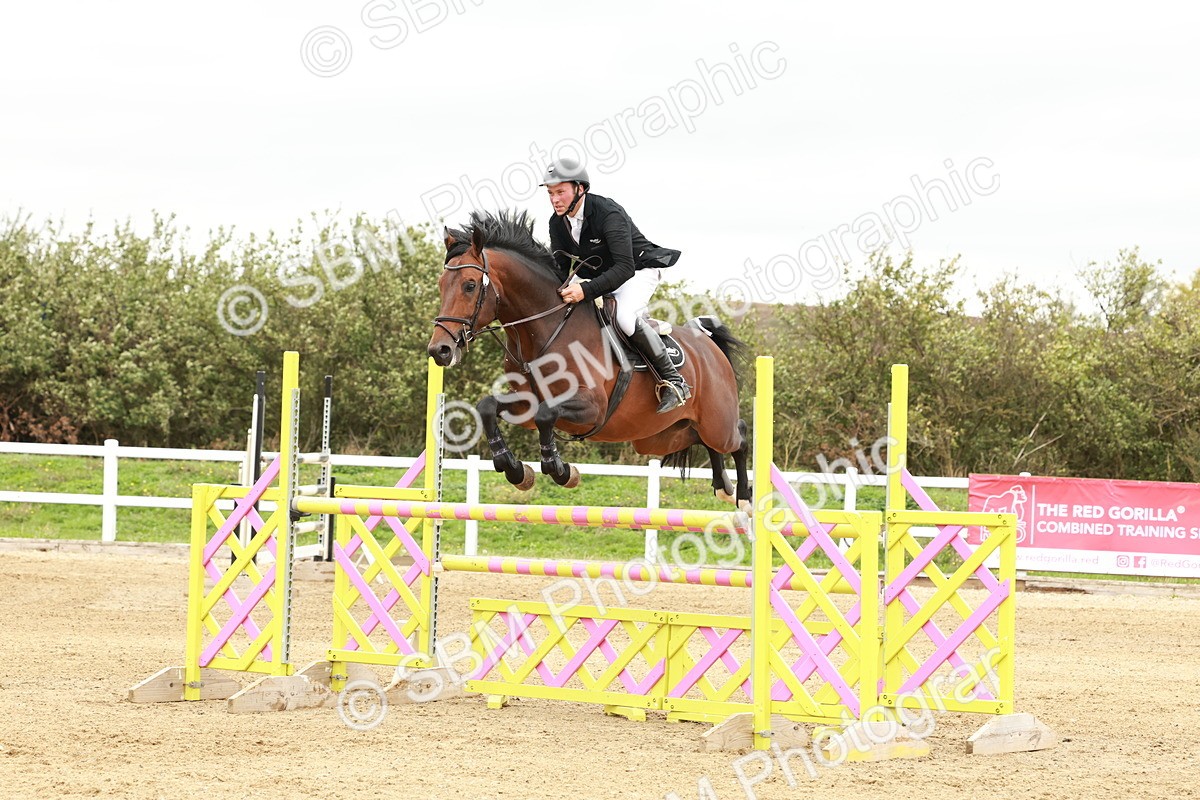 1I0A8007 - Class 5 - Senior Foxhunter 1.20m