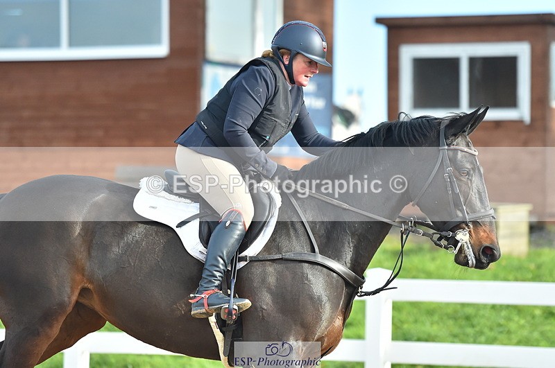 231111A-113608-01707 - Cls 11 Snr 1.05m Open