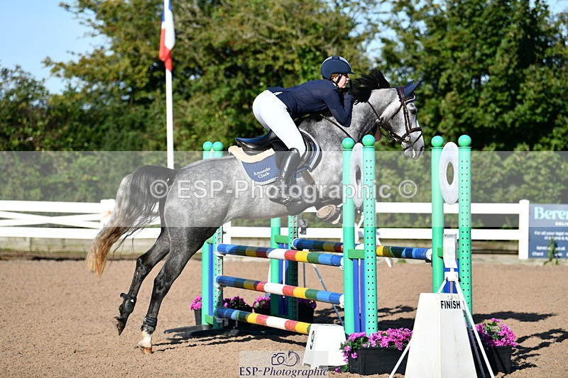 240913A-090009-02820 - Cls 20 Snr British Novice and 90cm Open