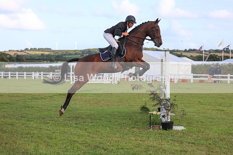 3E7A4930 - Class C1: Showjumping Senior Newcomers/1.10m open