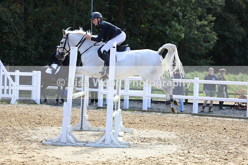 3E7A9203 - Class 9: Senior British Novice/90cm open