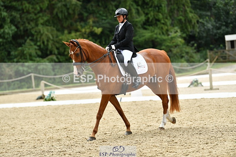 250718A-140834-01996 - 068-Stacey.Escrig-JOIE.DE.VIVRE.III