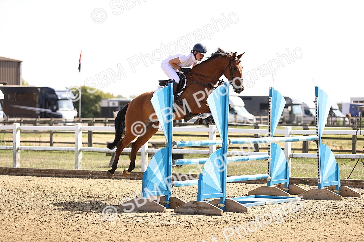 SBM_006889 - Class 13 - Senior Newcomers - 1.10m