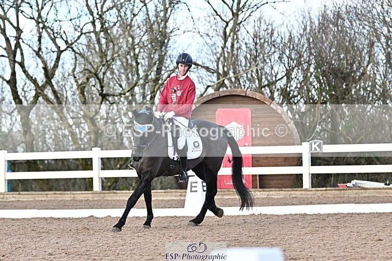 241214-115326-01478 - 131-Alys.Matravers-DARGASONS.MOON.SHADOW