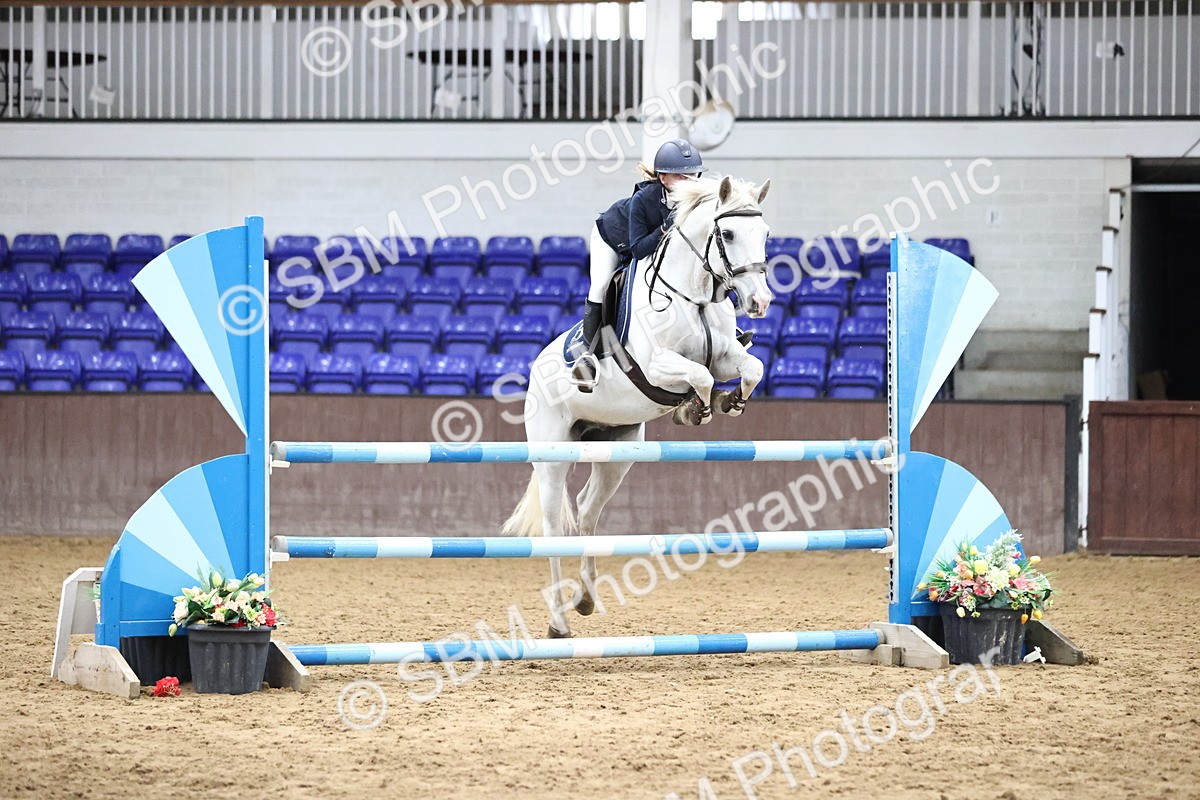 SBM_001124 - Class 5 - Blue Chip Pony Newcomers 1.00m Open